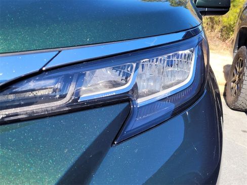 Used 2021 Toyota Sienna XLE image 8