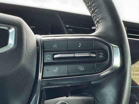 Used 2025 GMC Terrain Elevation w/ Elevation Premium Package image 16