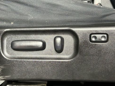 Used 2021 Toyota Tacoma TRD Sport w/ Technology Package image 29