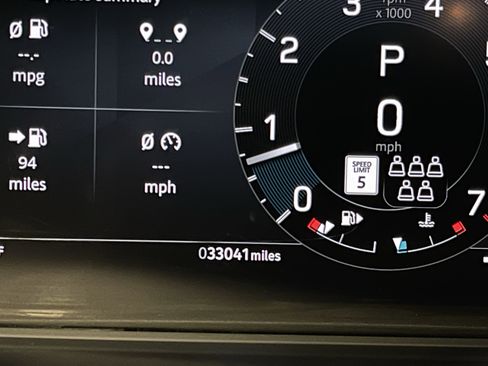 Used 2023 Land Rover Discovery S R-Dynamic image 21