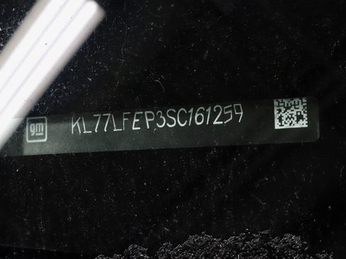 Used 2025 Chevrolet Trax LS image 30