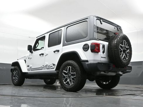 New 2026 Jeep Wrangler Unlimited Sahara w/ Rockslide Package AWD/4WD image 48
