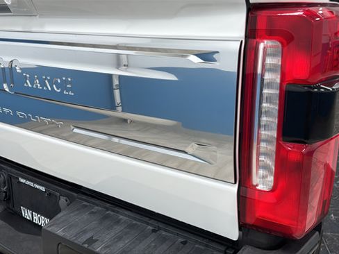 Used 2024 Ford F350 King Ranch AWD/4WD image 43