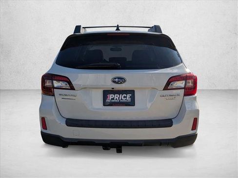 Used 2017 Subaru Outback 2.5i Limited image 6
