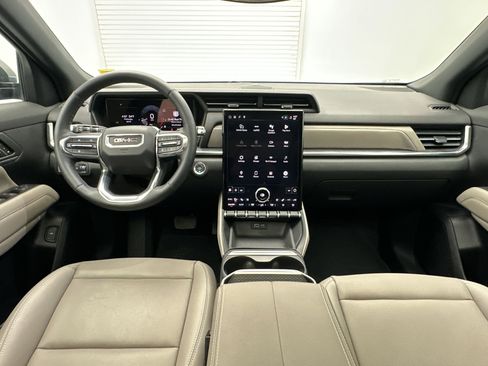 Certified 2025 GMC Terrain Elevation w/ Elevation Premium Package AWD/4WD image 16