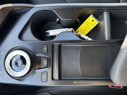 New 2025 Kia EV6 Wind image 35