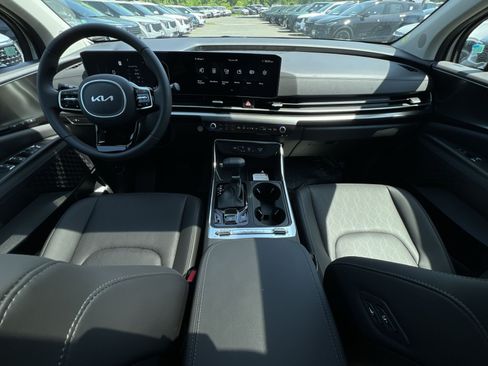 New 2026 Kia Carnival SX w/ SX Dark Edition Package FWD image 41