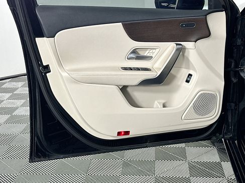 Used 2022 Mercedes-Benz A 220 4MATIC image 19