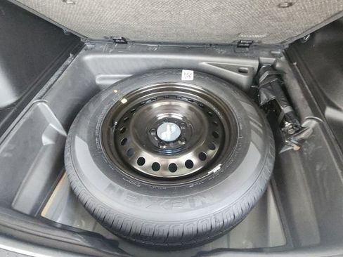 Used 2025 Jeep Grand Cherokee Altitude AWD/4WD image 41