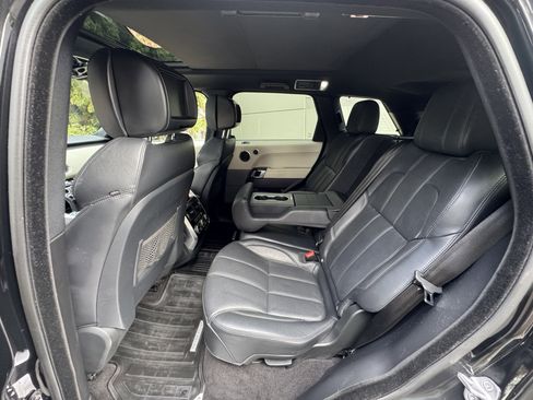 Used 2014 Land Rover Range Rover Sport HSE image 39