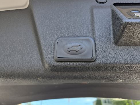 Used 2017 Chevrolet Traverse Premier w/ LPO, 'HIT The Road' Package image 29