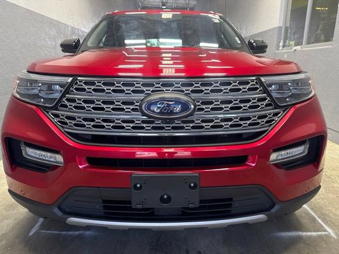 Used 2020 Ford Explorer Limited AWD/4WD image 3