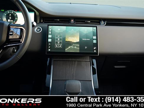 Used 2024 Land Rover Range Rover Evoque S image 41