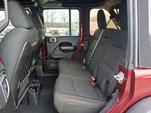 Used 2021 Jeep Wrangler Unlimited Rubicon image 11
