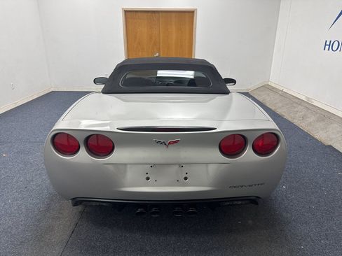 Used 2007 Chevrolet Corvette Convertible w/ Preferred Equipment Group RWD image 3