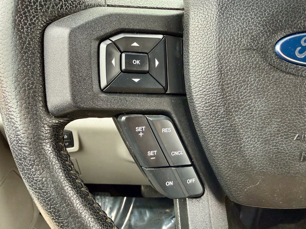 Used 2015 Ford F150 XLT w/ Equipment Group 302A Luxury AWD/4WD image 26