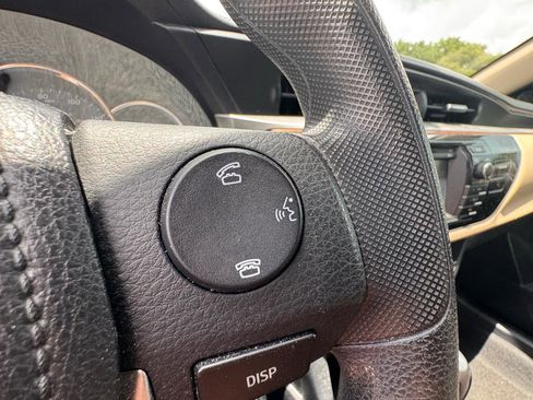 Used 2016 Toyota Corolla LE FWD image 27