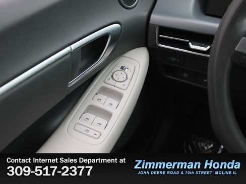 Used 2025 Hyundai Sonata SEL FWD image 12