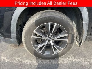 Used 2016 Toyota Highlander XLE AWD/4WD video 2