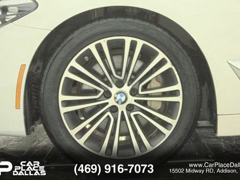 Used 2018 BMW 530i RWD image 10