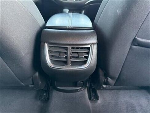 Used 2022 Chevrolet Malibu LT image 26