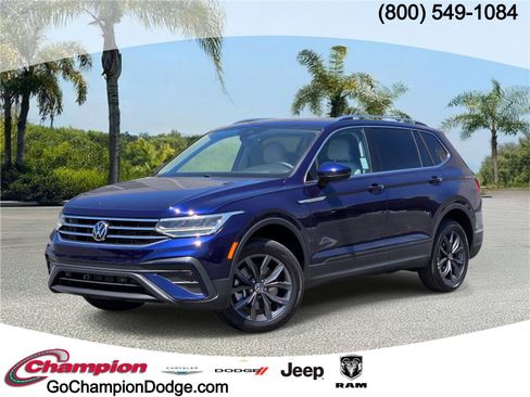Used 2023 Volkswagen Tiguan SE AWD/4WD image 1