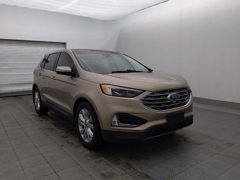 Used 2020 Ford Edge Titanium w/ Equipment Group 301A FWD image 13