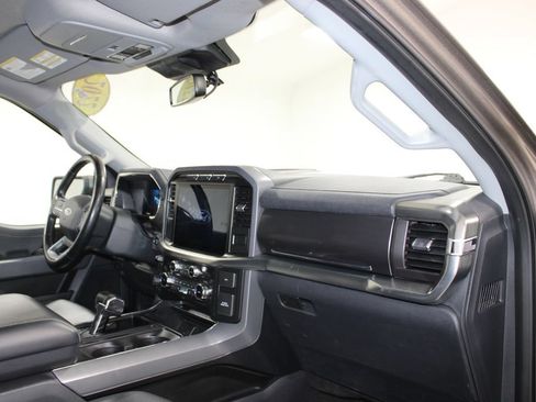 Used 2022 Ford F150 Lariat w/ FX4 Off-Road Package AWD/4WD image 30