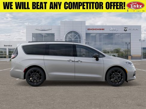 New 2026 Chrysler Pacifica Select w/ S Appearance Package FWD image 22