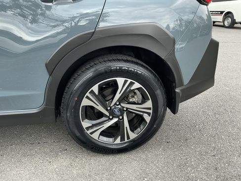 Used 2024 Subaru Crosstrek 2.0i Premium AWD/4WD image 9