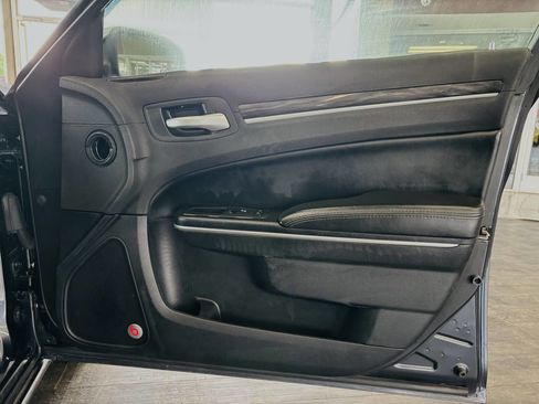 Used 2017 Chrysler 300 Limited w/ 300 Premium Group AWD/4WD image 34
