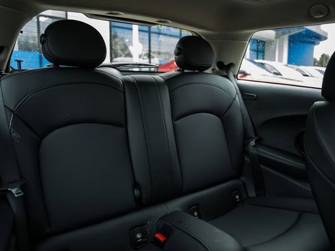 Used 2019 MINI Cooper S image 33