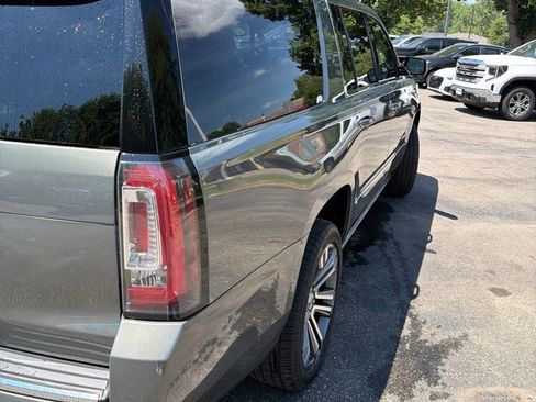 Used 2018 GMC Yukon XL Denali w/ Denali Ultimate Package AWD/4WD image 8