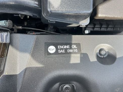 Used 2024 Toyota RAV4 XLE FWD image 15