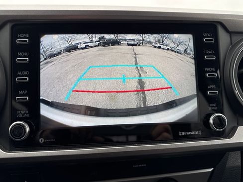 Used 2020 Toyota Tacoma SR5 image 19