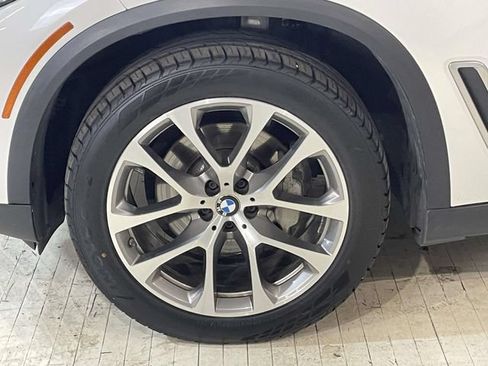 Used 2020 BMW X5 xDrive40i w/ Premium Package AWD/4WD image 13