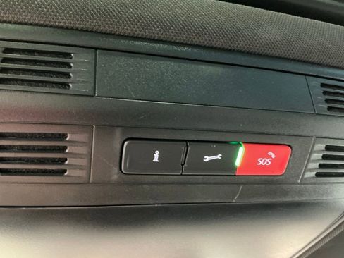 Used 2021 Volkswagen Tiguan SE R-Line image 39