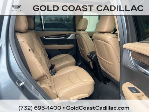 Used 2022 Cadillac XT6 Premium Luxury w/ Platinum Package image 8