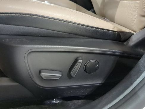 Used 2022 Ford Escape SEL AWD/4WD image 17