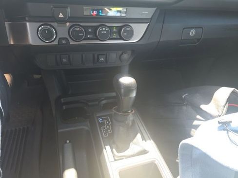 Used 2023 Toyota Tacoma SR image 17