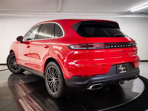 Certified 2026 Porsche Cayenne AWD/4WD image 3