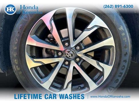 Used 2022 Toyota Corolla Cross XLE image 40