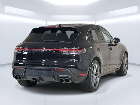 Certified 2026 Porsche Macan AWD/4WD image 8