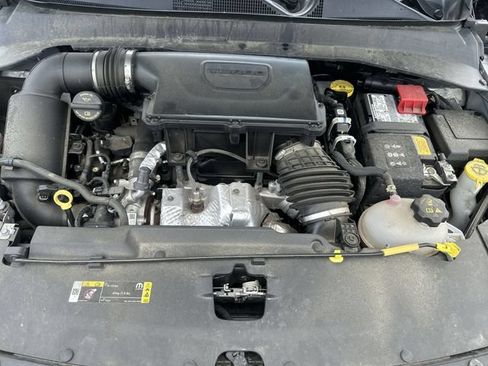 Used 2025 Jeep Compass Latitude AWD/4WD image 19
