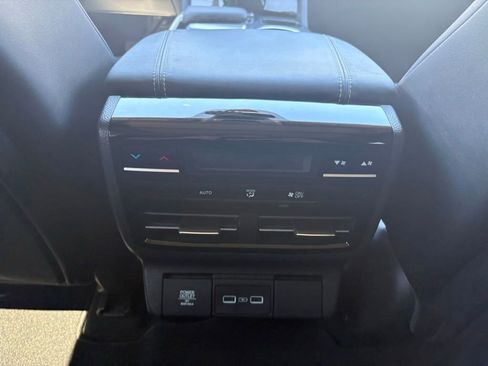 Used 2023 Acura MDX SH-AWD w/ Technology Package image 14