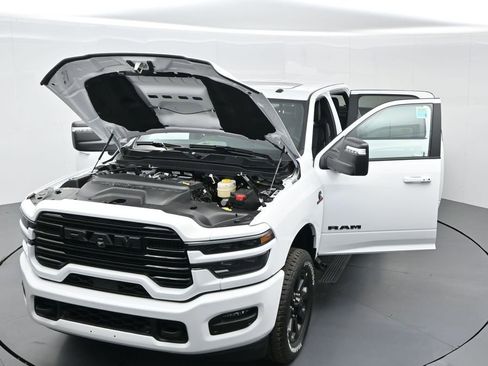 New 2026 RAM 2500 Laramie image 40