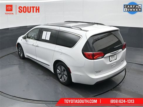 Used 2018 Chrysler Pacifica Limited w/ Advanced Safetytec Group image 80