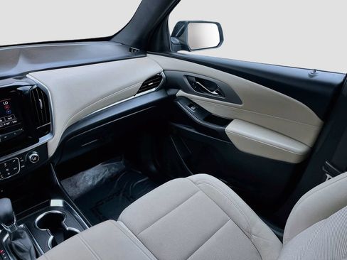 Used 2023 Chevrolet Traverse LS FWD image 21