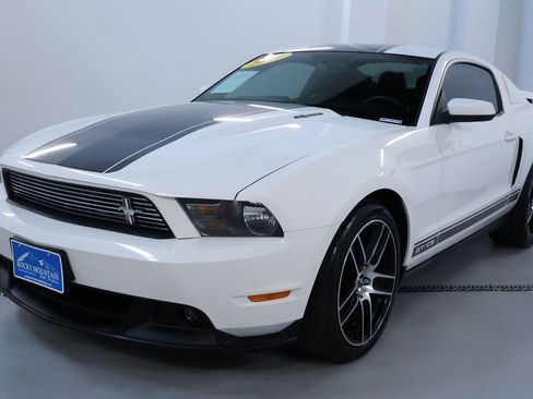 Used 2011 Ford Mustang GT Premium w/ 402A Rapid Spec Order Code RWD image 3