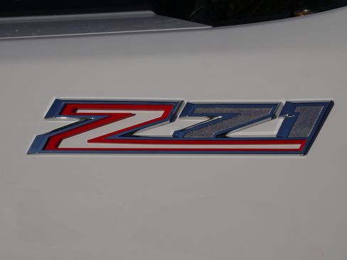 Used 2024 Chevrolet Silverado 2500 Custom w/ Custom Value Package image 16